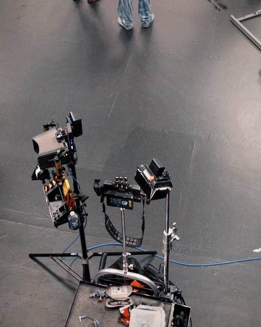 Grip and lighting rig on a Cascabel sound stage