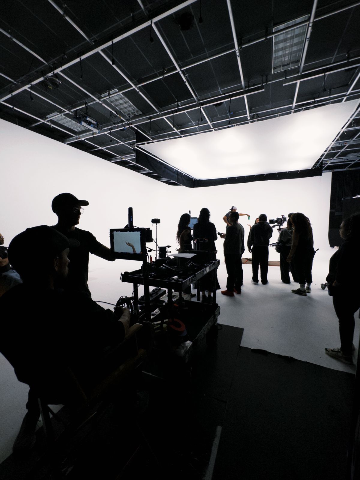 The White Nest, Cascabel's sound stage with a white cyclorama