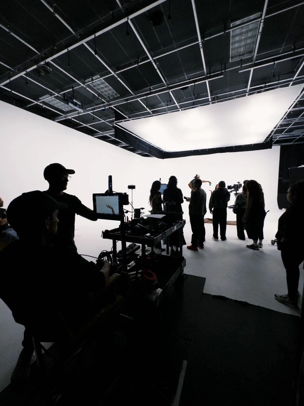 The White Nest, Cascabel's sound stage with a white cyclorama