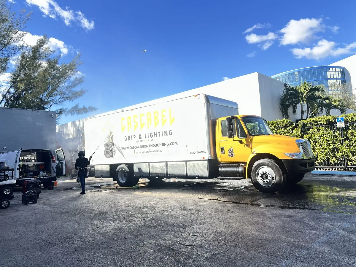 The Body, Cascabel's mid-size grip and lighting truck